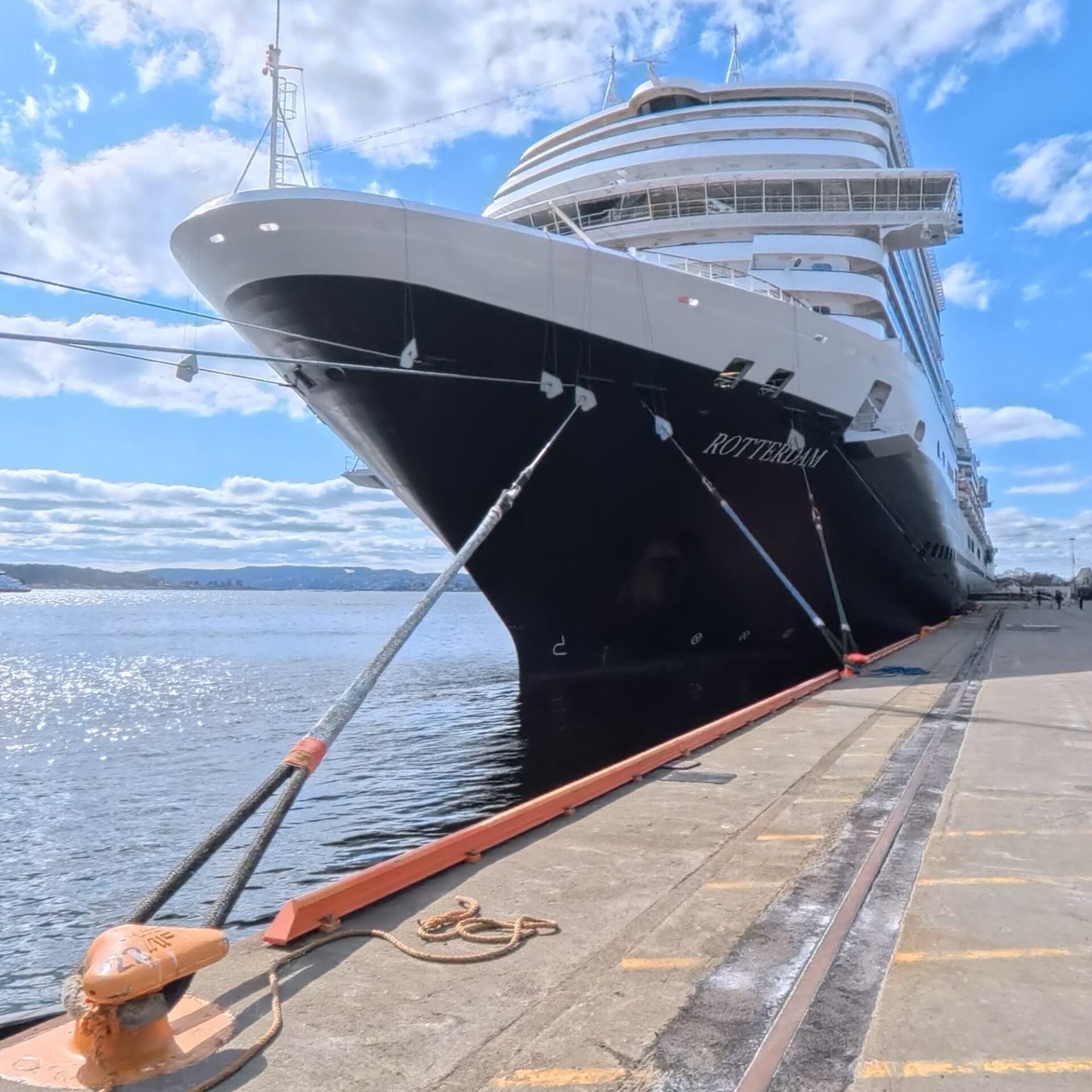 HAL Rotterdam hut 5175